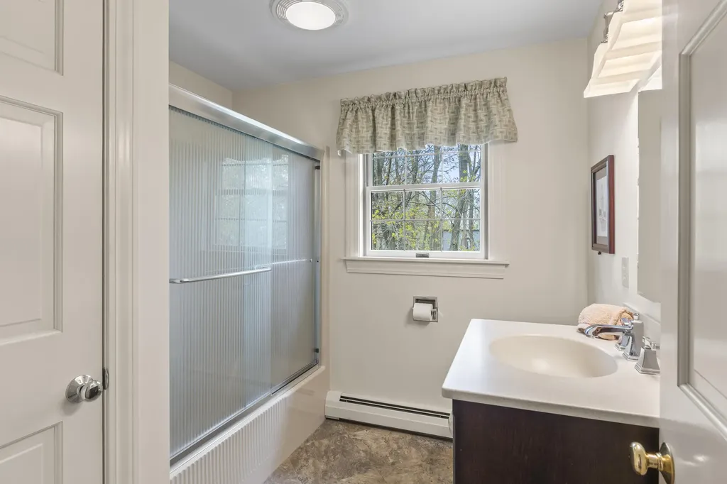 15 Coachlight Lane Portland ME 04102