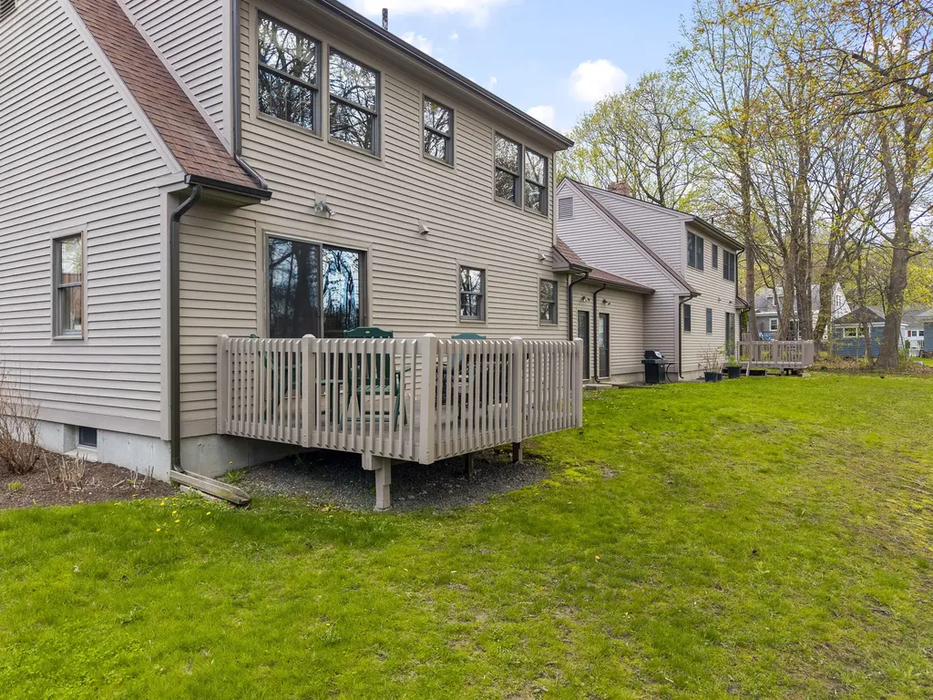 15 Coachlight Lane Portland ME 04102