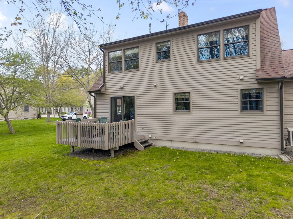 15 Coachlight Lane Portland ME 04102