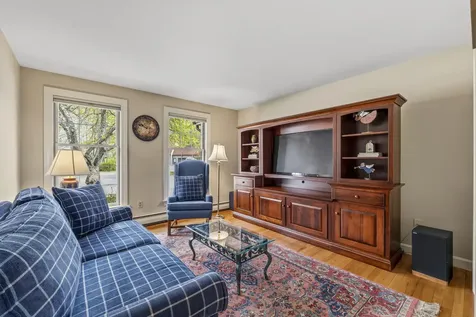 15 Coachlight Lane Portland ME 04102