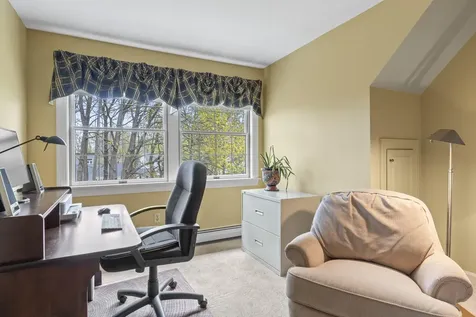 15 Coachlight Lane Portland ME 04102
