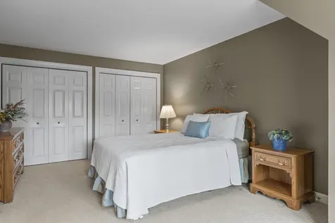 15 Coachlight Lane Portland ME 04102