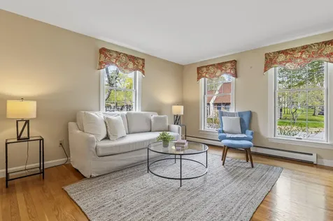 15 Coachlight Lane Portland ME 04102