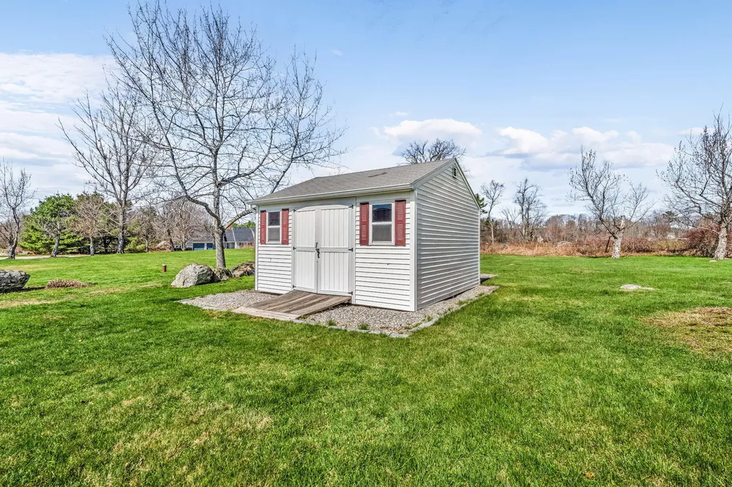 692 River Road Greene ME 04236