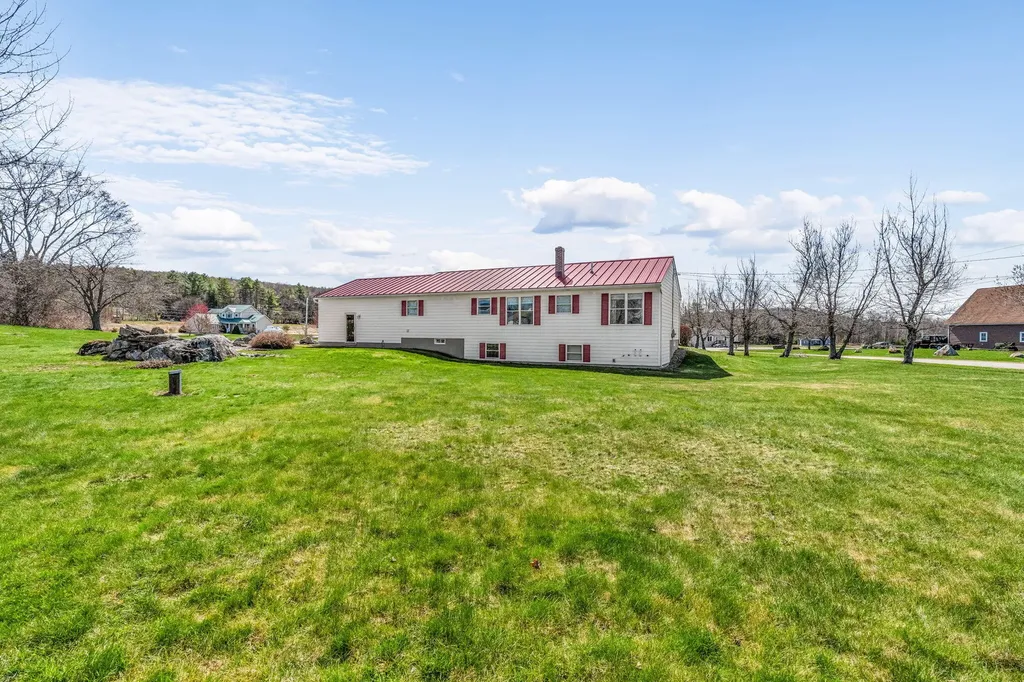 692 River Road Greene ME 04236