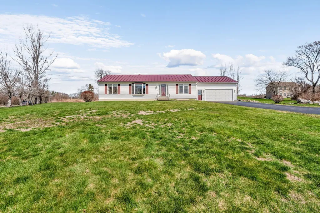 692 River Road Greene ME 04236