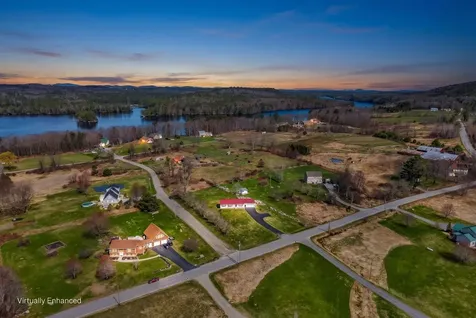 692 River Road Greene ME 04236