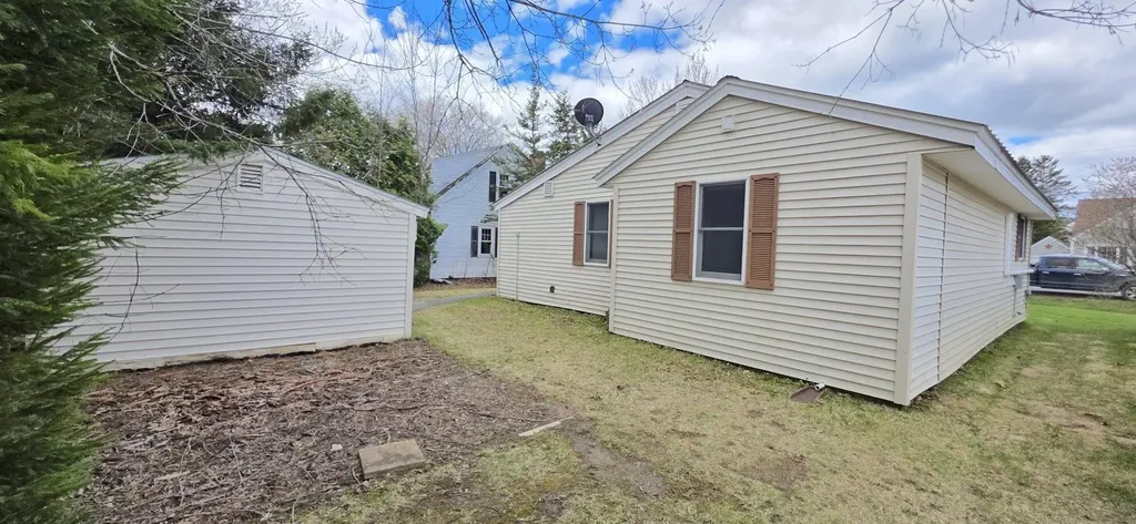 29 Elizabeth Street Presque Isle ME 04769