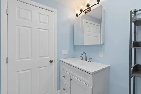 14 Margaret Street Naples ME 04055