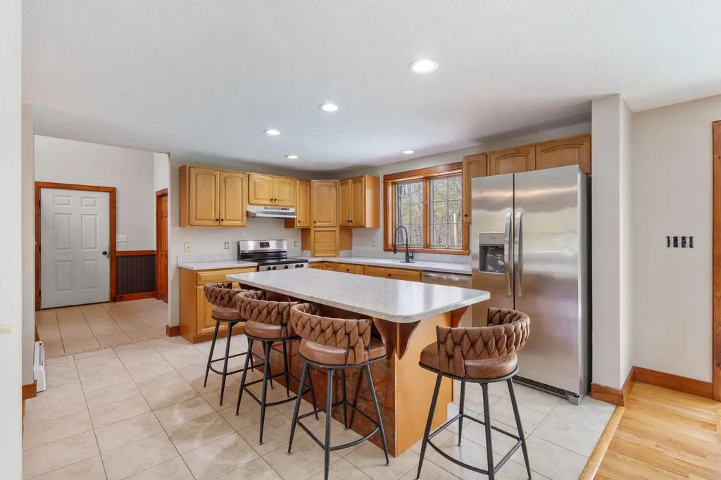 3 Gulliver Drive Sanford ME 04073