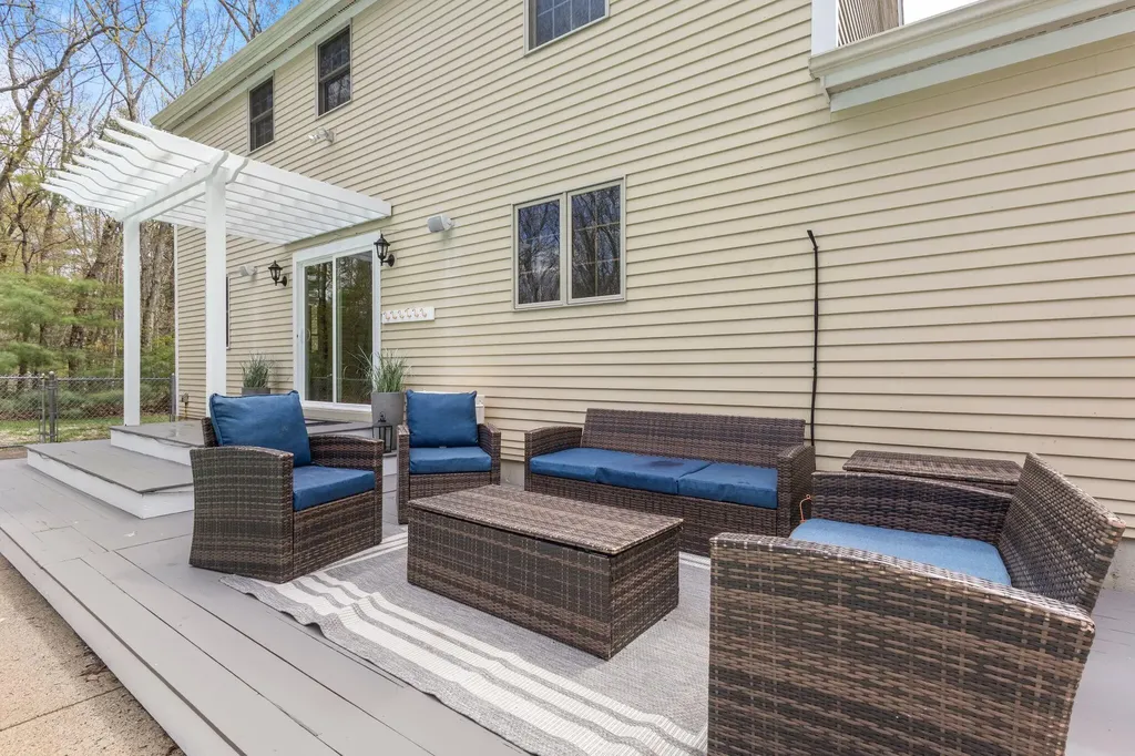 3 Gulliver Drive Sanford ME 04073