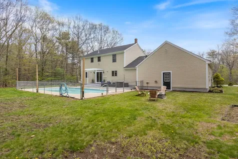 3 Gulliver Drive Sanford ME 04073