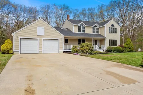 3 Gulliver Drive Sanford ME 04073