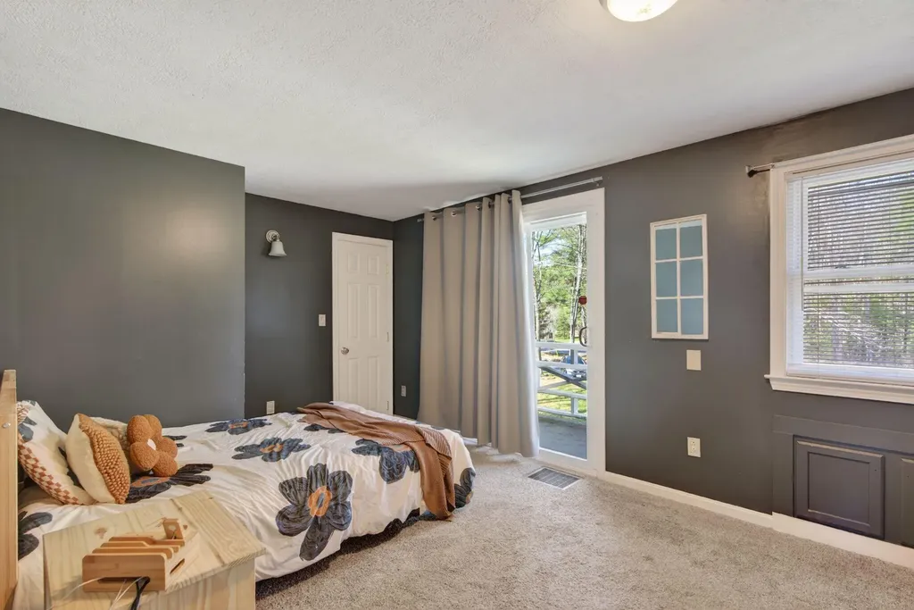 642 Limerick Road Arundel ME 04046