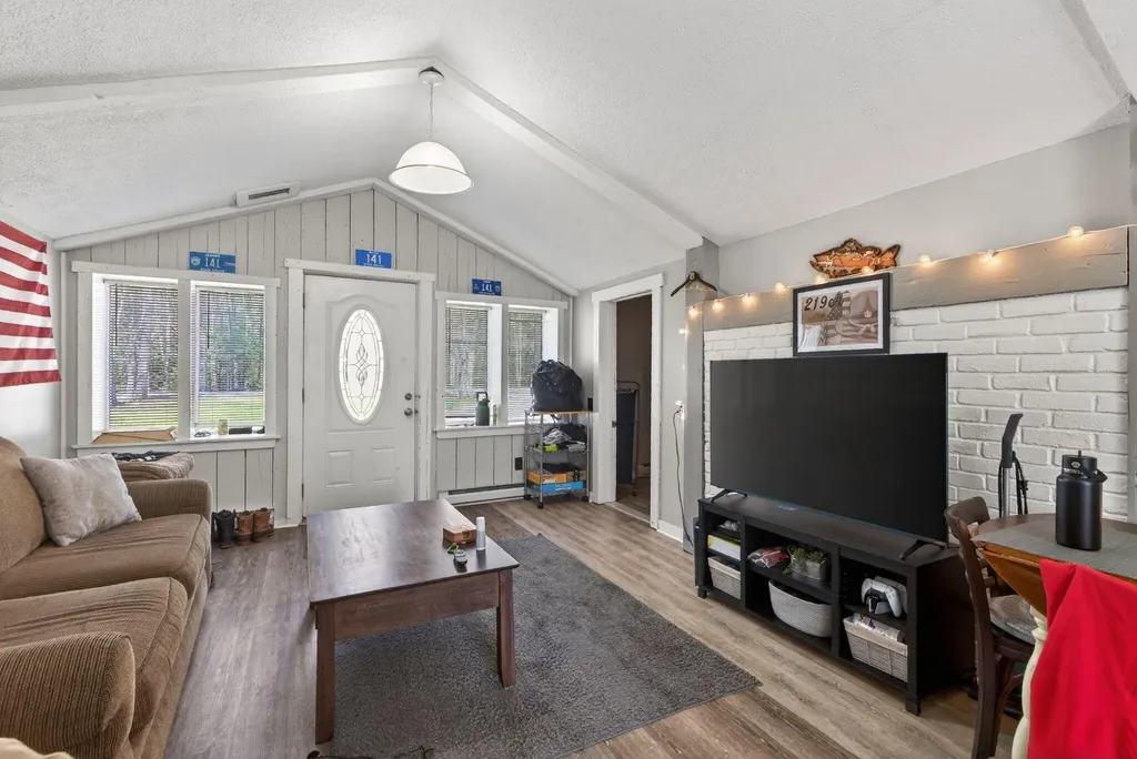 642 Limerick Road Arundel ME 04046