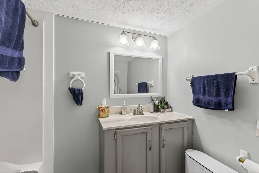 642 Limerick Road Arundel ME 04046