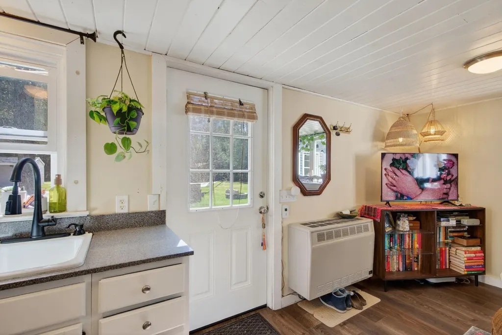 642 Limerick Road Arundel ME 04046