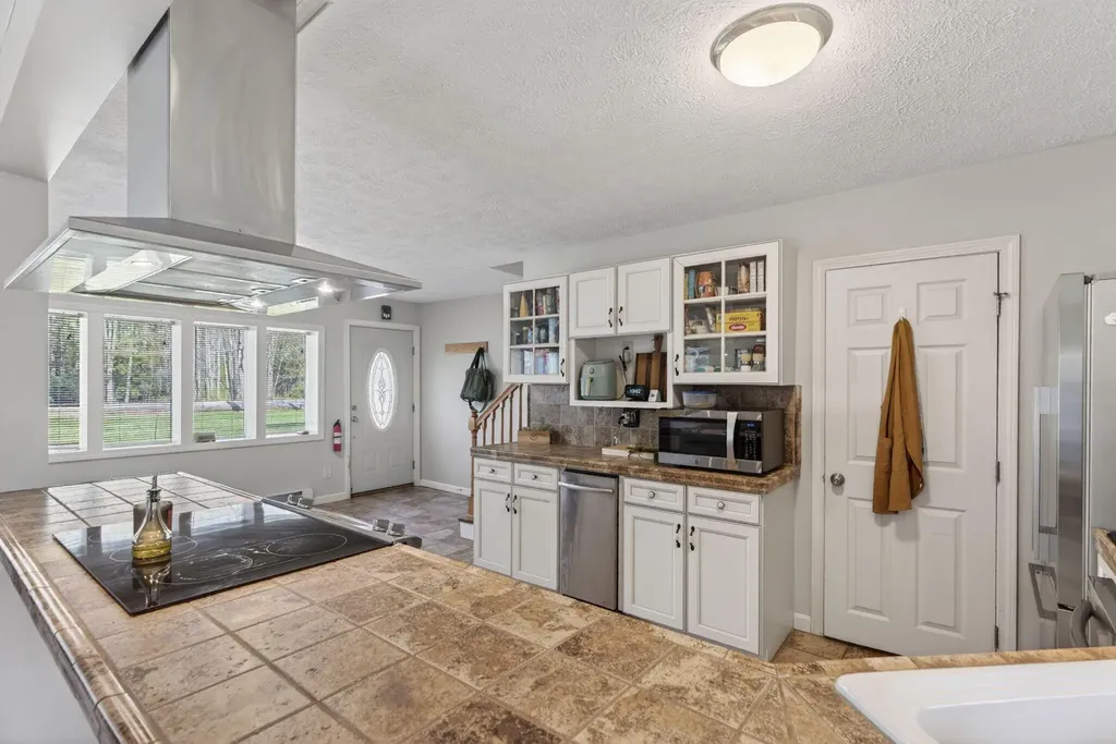642 Limerick Road Arundel ME 04046