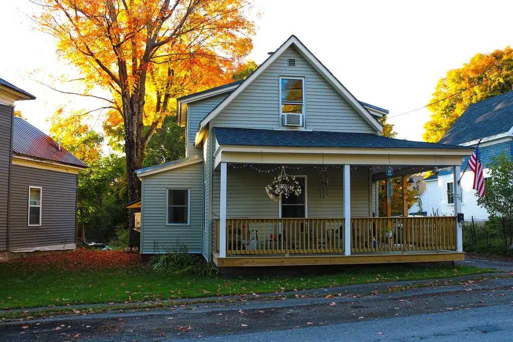 24 Elm Street Houlton ME 04730