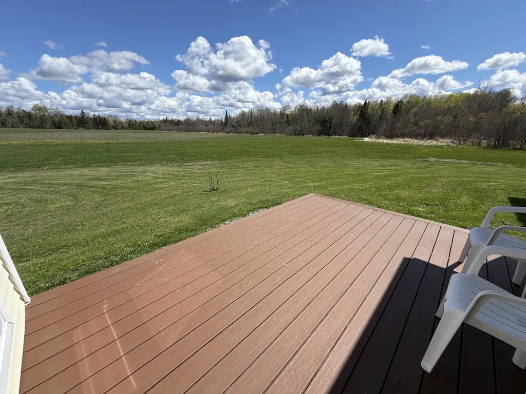 207 Corinth Road Hudson ME 04449
