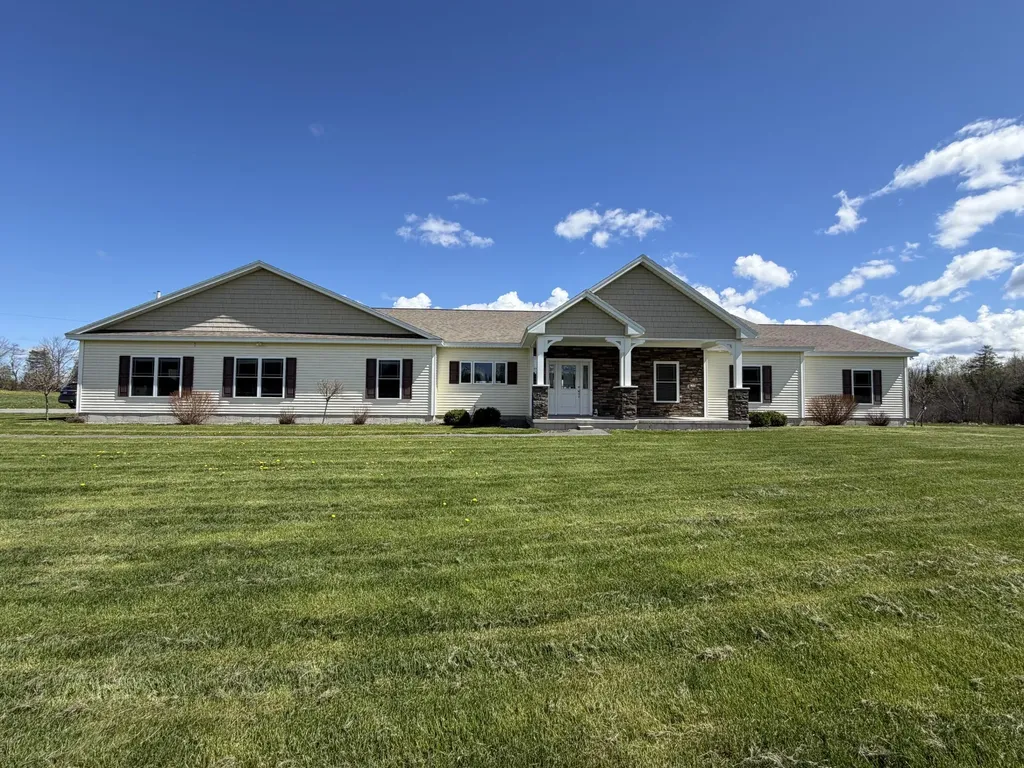 207 Corinth Road Hudson ME 04449