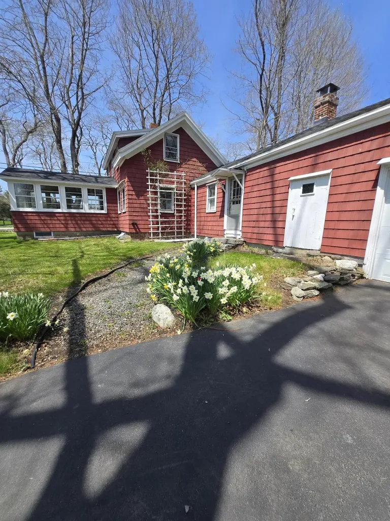 203 Winn Road Falmouth ME 04105