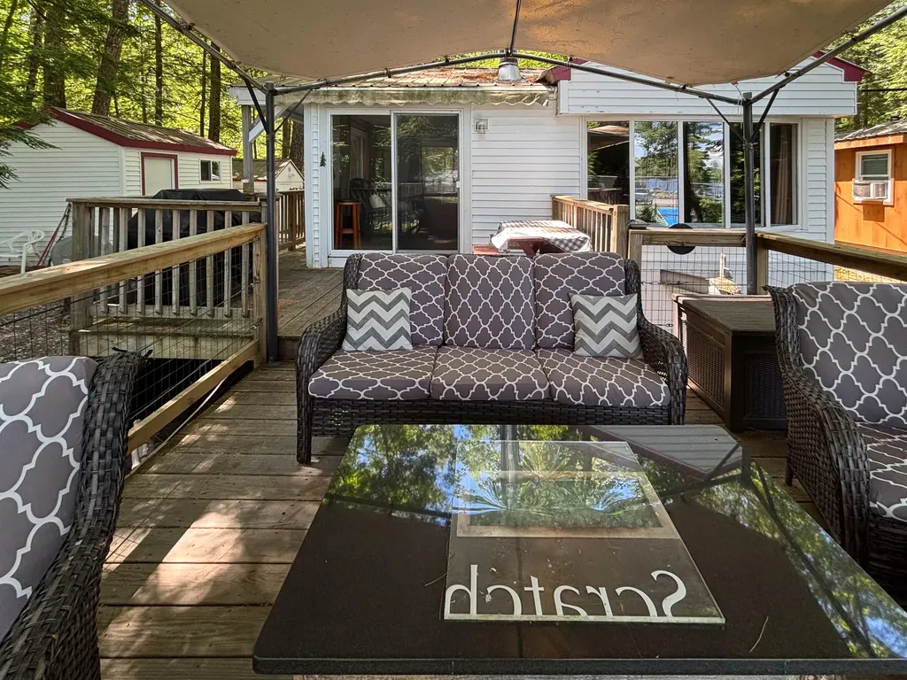 6 Dale Avenue Naples ME 04055