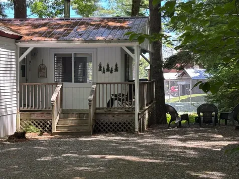 6 Dale Avenue Naples ME 04055