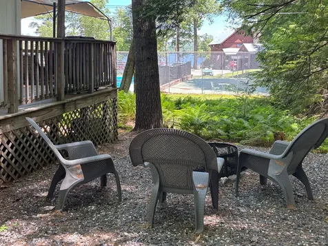 6 Dale Avenue Naples ME 04055