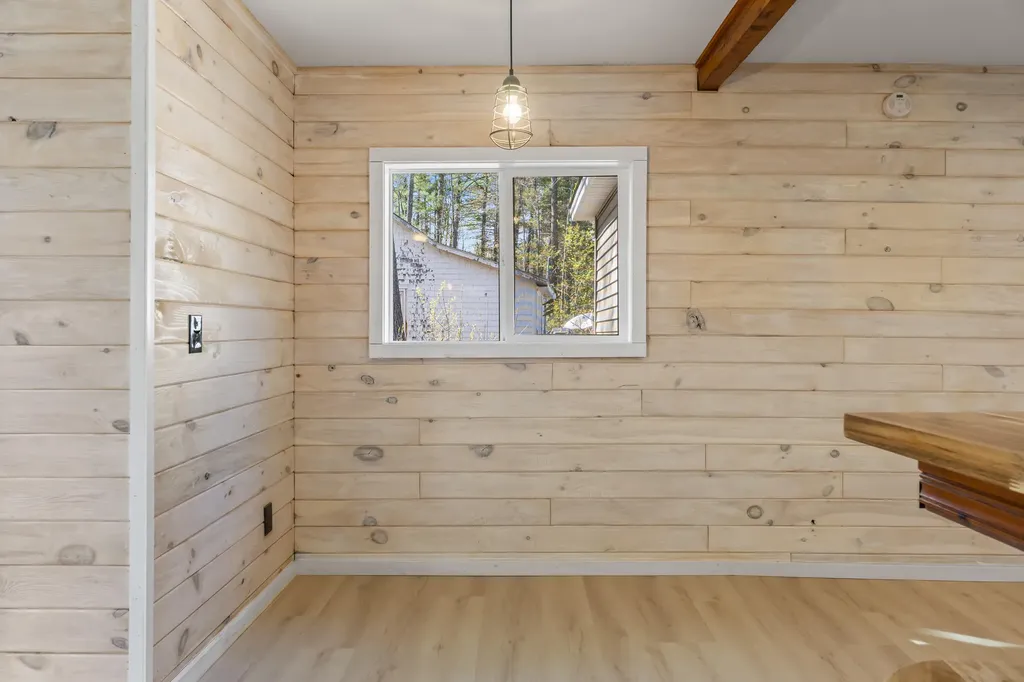 112 Taywood Road Auburn ME 04210