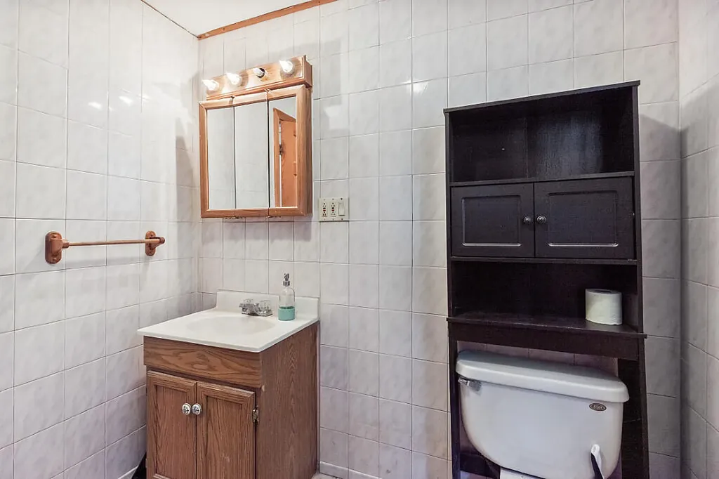 16 Claire Street Augusta ME 04330