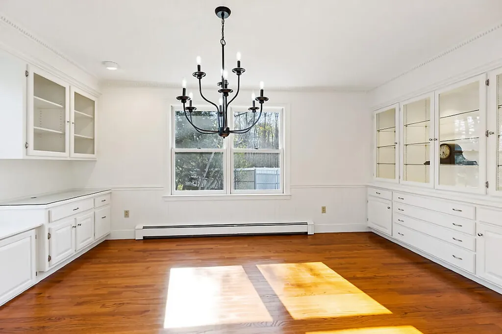 22 Court Street Winslow ME 04901