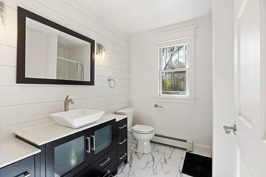 22 Court Street Winslow ME 04901