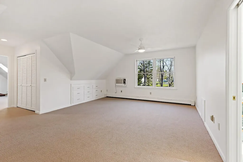 22 Court Street Winslow ME 04901