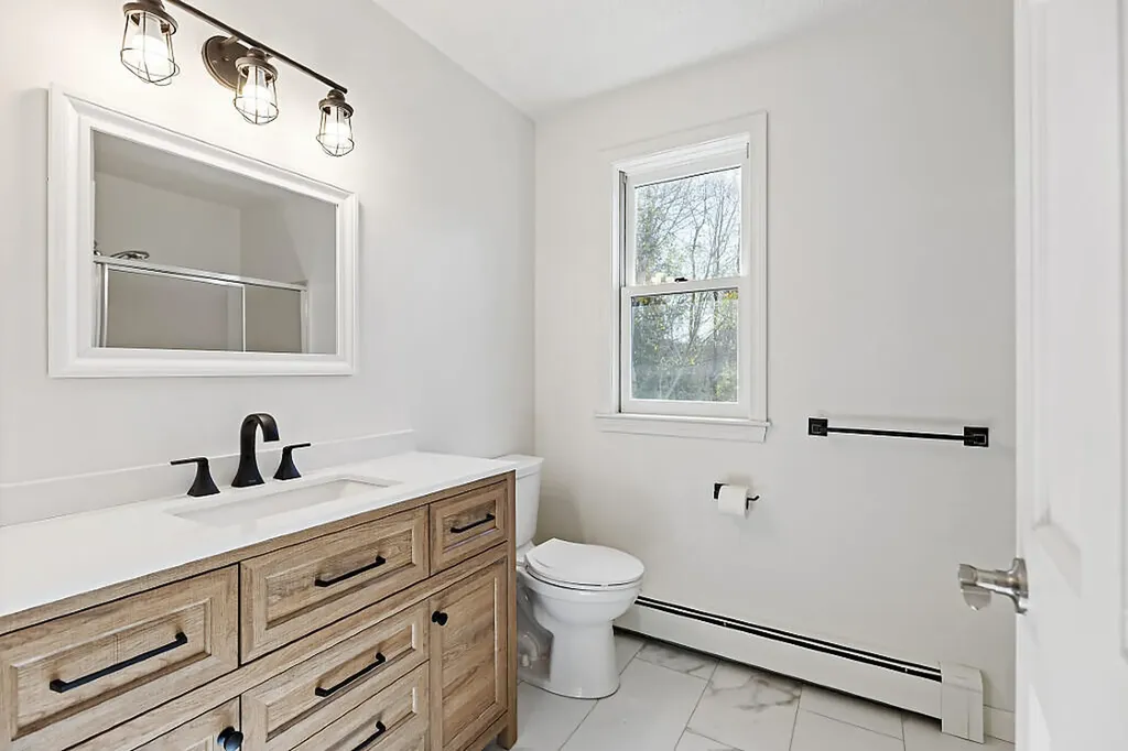 22 Court Street Winslow ME 04901