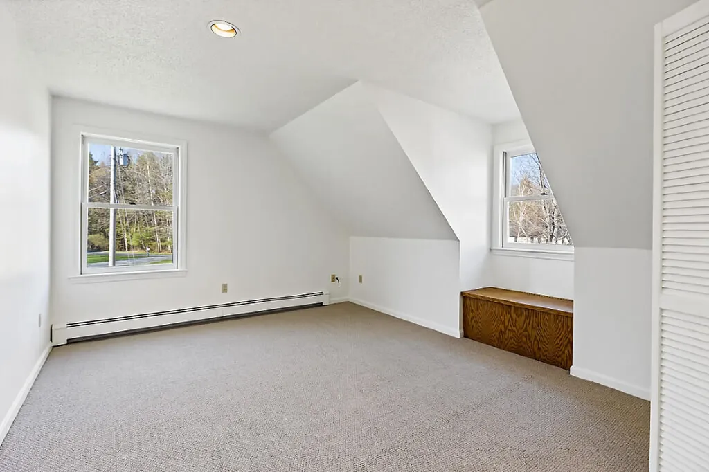 22 Court Street Winslow ME 04901