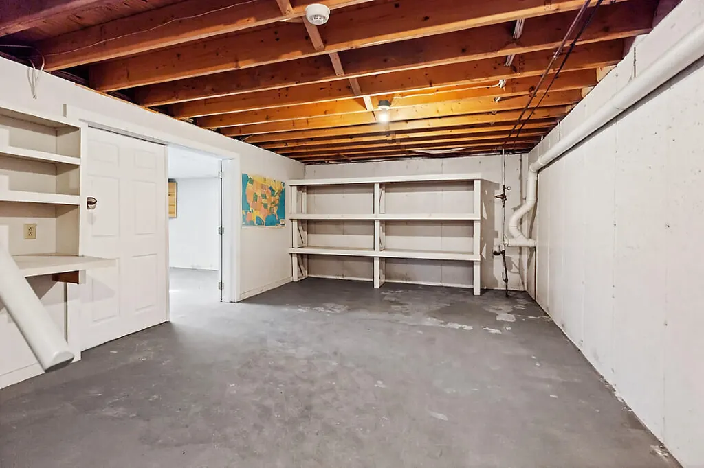 22 Court Street Winslow ME 04901