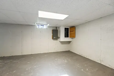 22 Court Street Winslow ME 04901