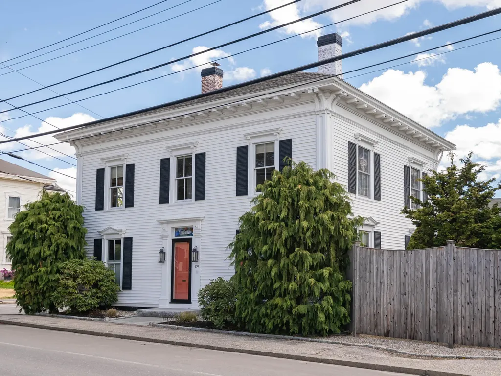 997 Washington Street Bath ME 04530