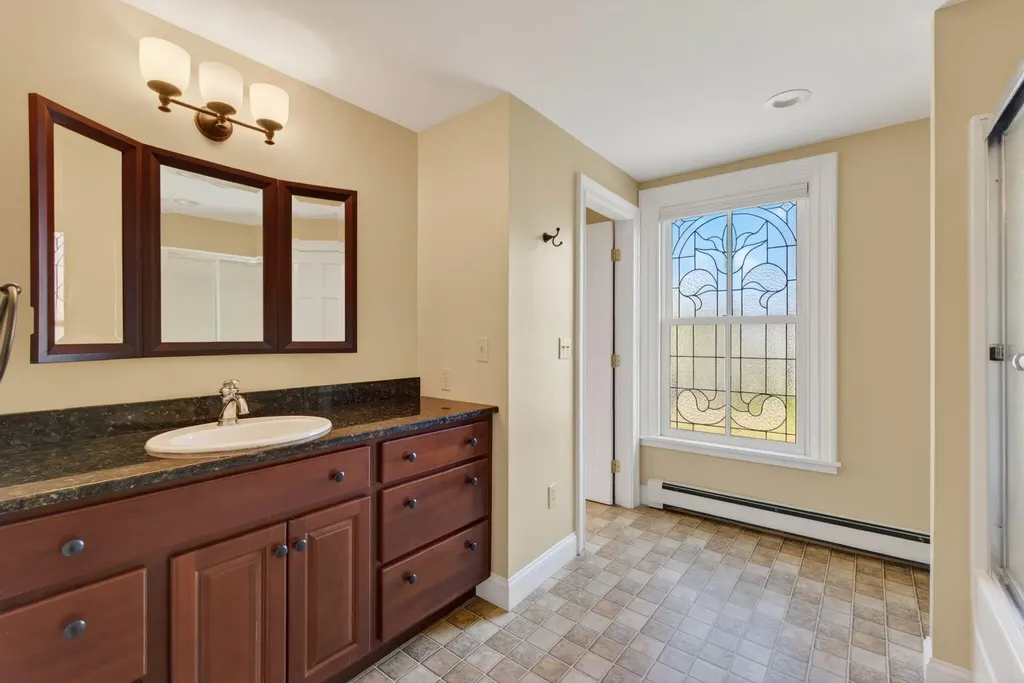 997 Washington Street Bath ME 04530