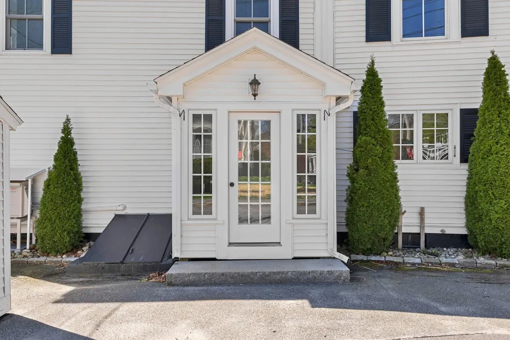 997 Washington Street Bath ME 04530