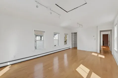 997 Washington Street Bath ME 04530