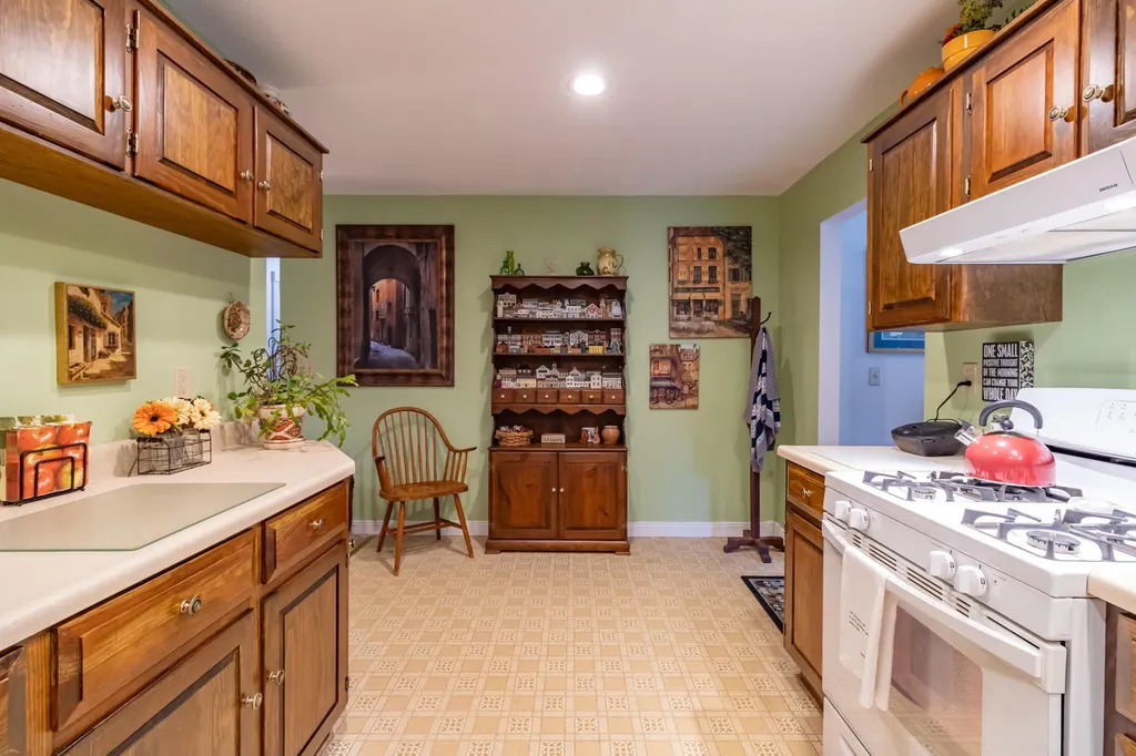 78 Spruce Street Bucksport ME 04416