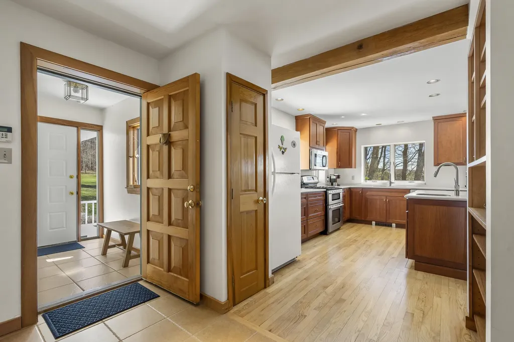 25 S River Road Arrowsic ME 04530