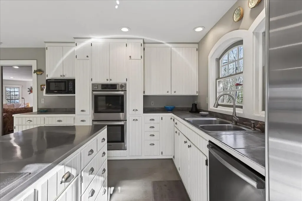 126 Reach Road Deer Isle ME 04627