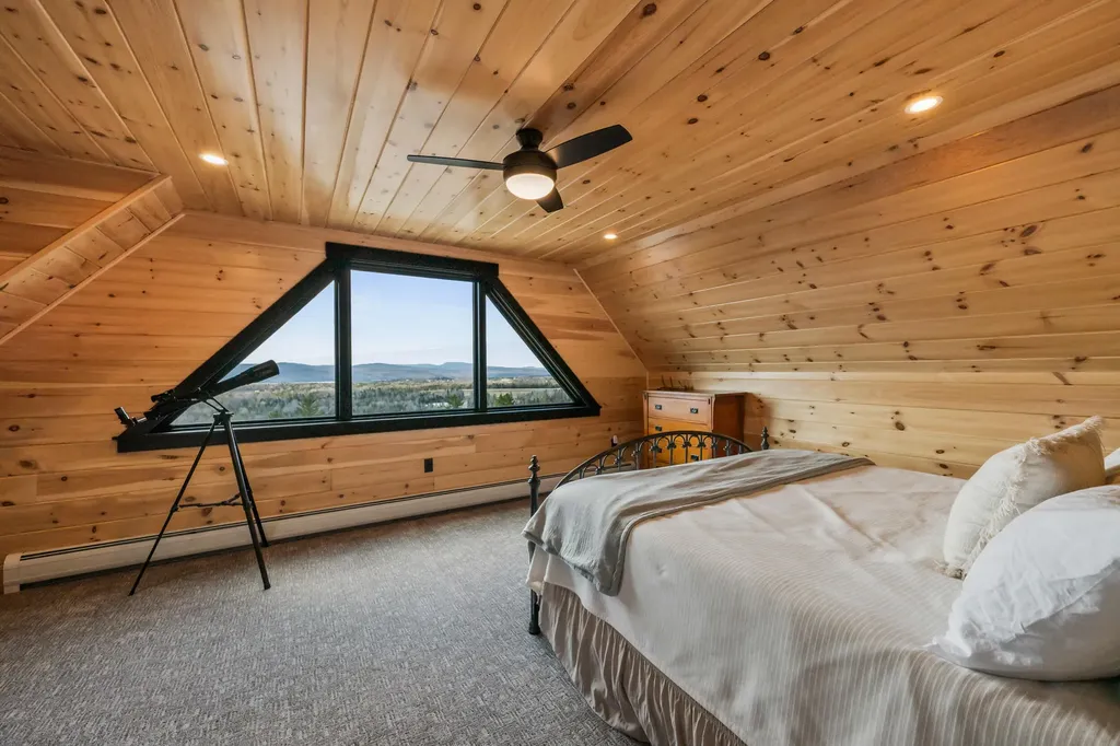 19 Barkies Way Rangeley ME 04970