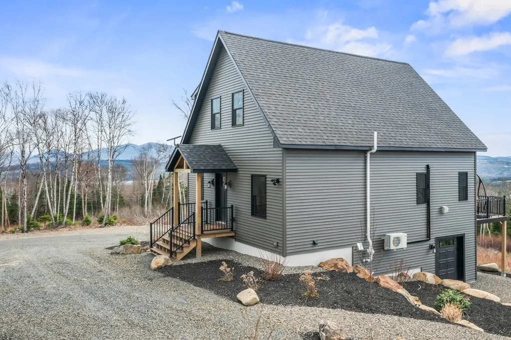 19 Barkies Way Rangeley ME 04970
