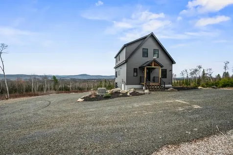 19 Barkies Way Rangeley ME 04970