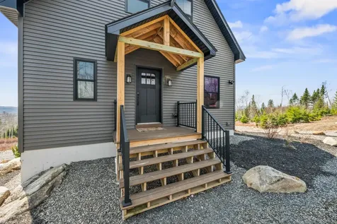 19 Barkies Way Rangeley ME 04970