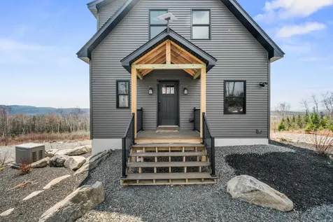 19 Barkies Way Rangeley ME 04970